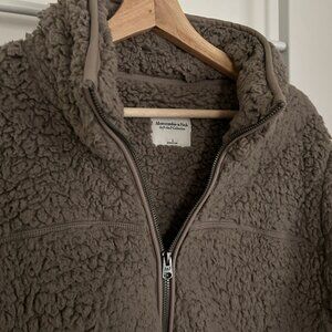 Abercrombie & Fitch Women’s Soft A&F Sherpa Pullover